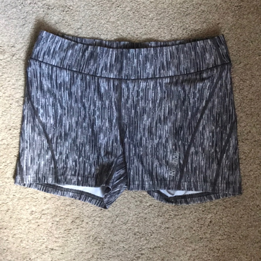 Reebok shorts size small
